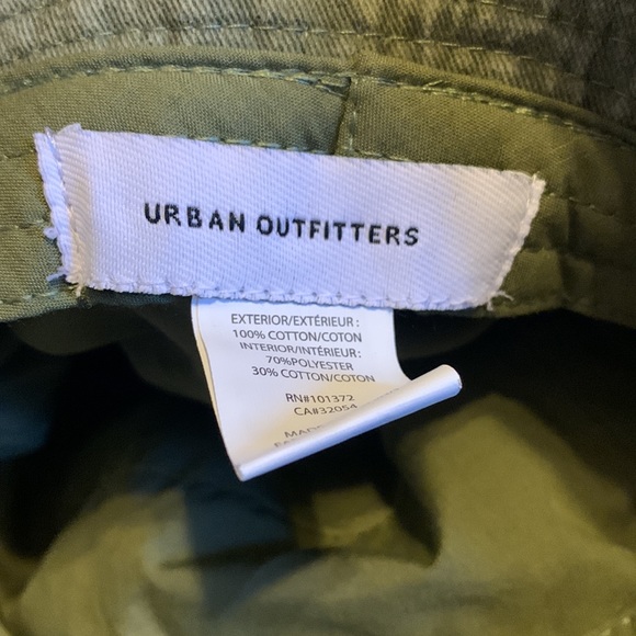 Bundle of 3 bucket hats - Picture 6 of 8